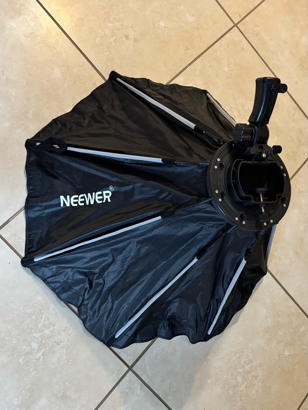 Neewer Black Photography Softbox with Speedring Mount